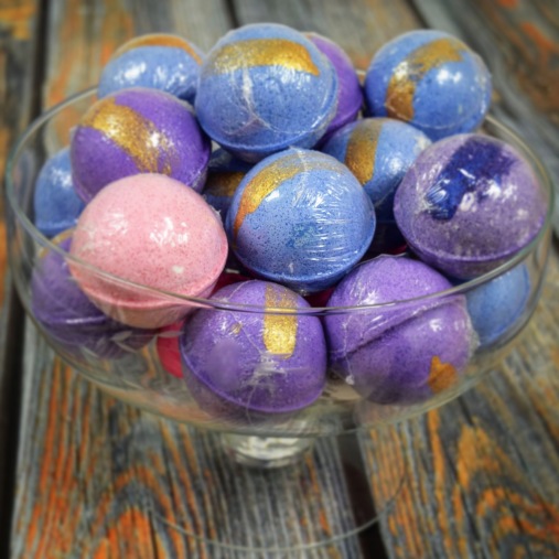 Ultimate Bath Bombs painted with Mica